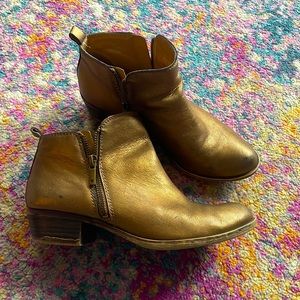 Lucky Brand tarnished gold ankle boots, size 8